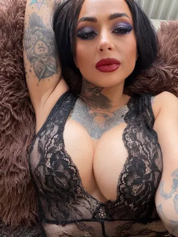 Vanessa_Vixen_29 webcam model from London