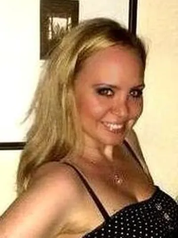 LauraSinX webcam model from Slovakia