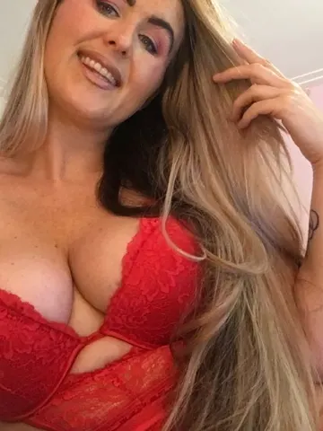 MissSCOUSEhoney1 webcam model from Liverpool