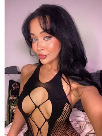 ScarlettxxF webcam model from Manchester 