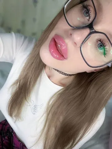 ElinOceanX webcam model from Киев