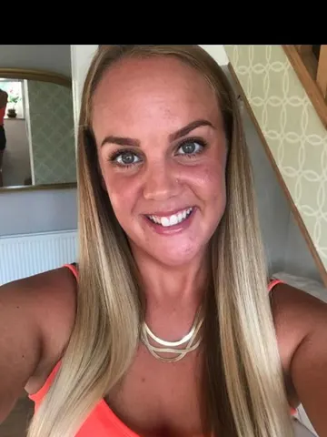 Scarlett-love webcam model from United Kingdom