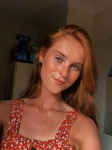 ImogenBarker webcam model from Putney