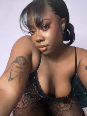 KapriRose webcam model from Kensington Earls Court Hammersmith Chiswick