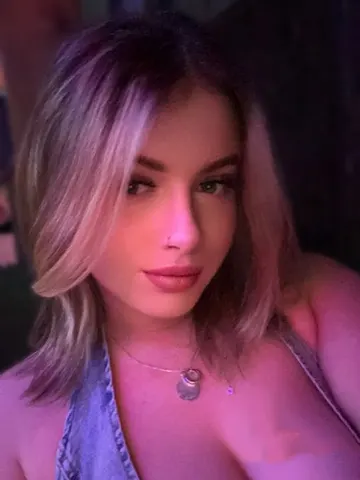 Leila-rose live cam