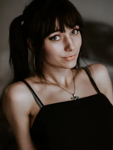 LuciaBlack live cam