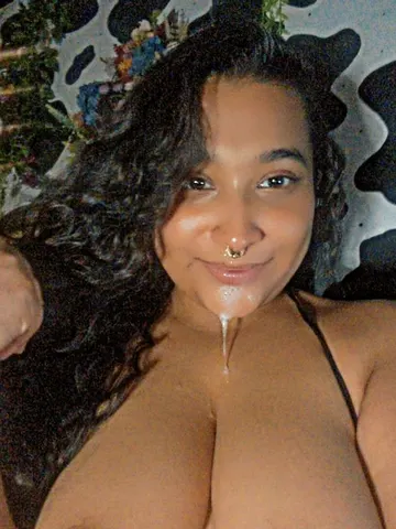 MunnieCams live cam