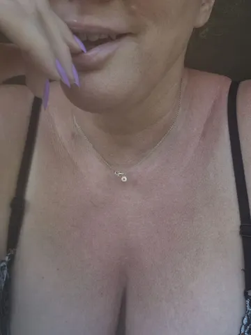 Bluey-xoxo live cam