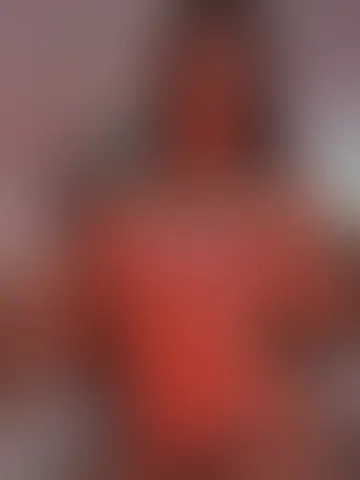 ElsaJones live cam