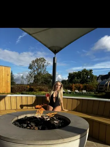 sxy-sienna webcam model from London
