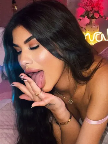 MonteCarla  webcam model from Ukraine