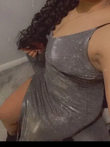 NovaRae-XO webcam model from United Kingdom