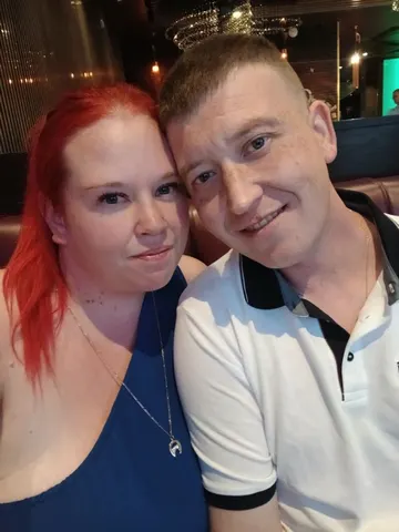 Irish_Couple webcam model from Ireland