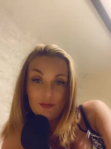 DirtyXDuo! webcam model from Spain