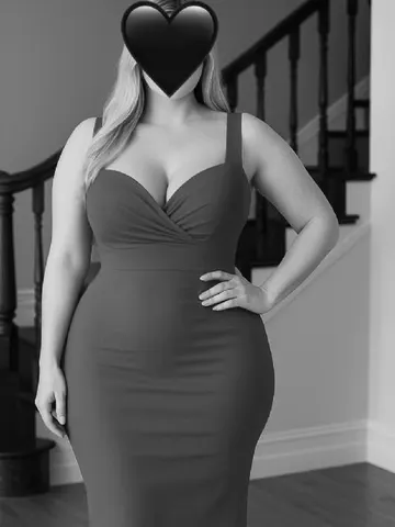 YourLadyLila webcam model from United Kingdom
