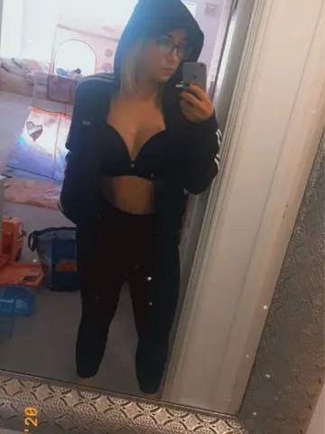 FrankieKassidy webcam model from United Kingdom