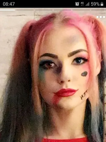 TattooedSiren webcam model from United Kingdom