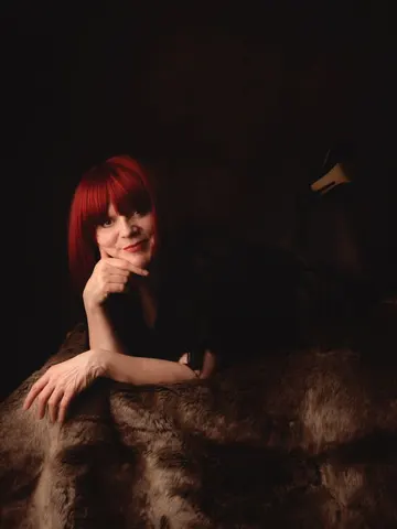 Daisy Dickens webcam model from United Kingdom