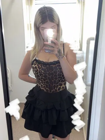 EvieLust webcam model from United Kingdom
