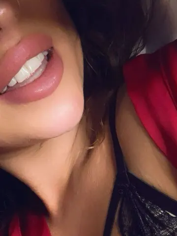 Sassiax webcam model from United Kingdom