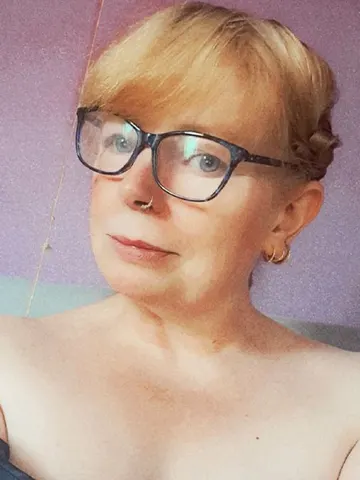 NaughtyHomeWrecker webcam model from Birmingham