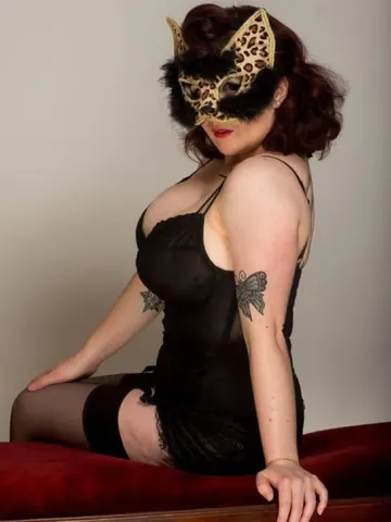 Betty_Lush webcam model from United Kingdom