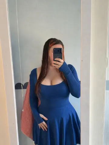 NikkiFlex webcam model from United Kingdom