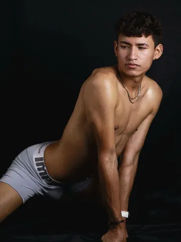 Nicolas_Torres webcam model from Colombia