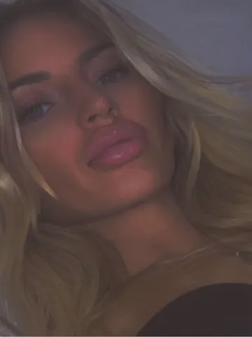 Sexyandfierce5 webcam model from United Kingdom