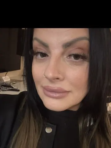 Inkgirl222 webcam model from United Kingdom