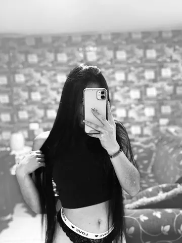 AllisonTasty webcam model from Colombia