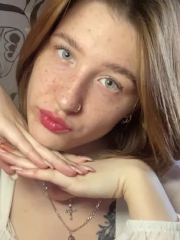 FarahKalathas webcam model from Latvia