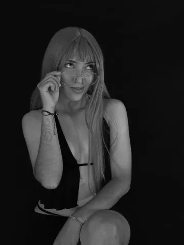 michelrose webcam model from Colombia