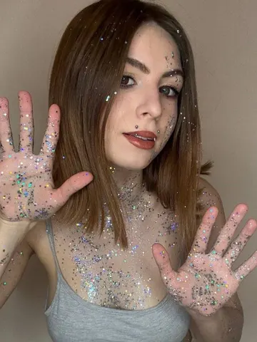 RobbieCarriere webcam model from Latvia