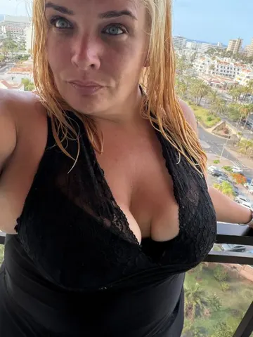 BBW-FRANKIE webcam model from United Kingdom