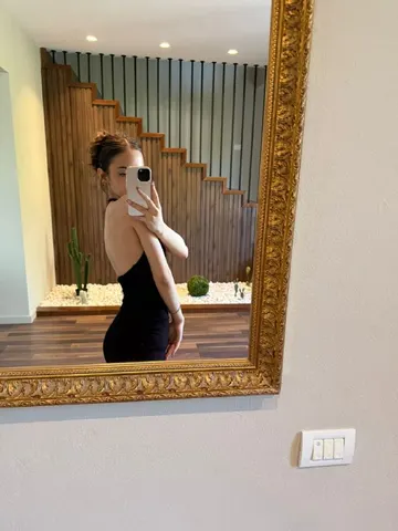 your-emma webcam model from Albania