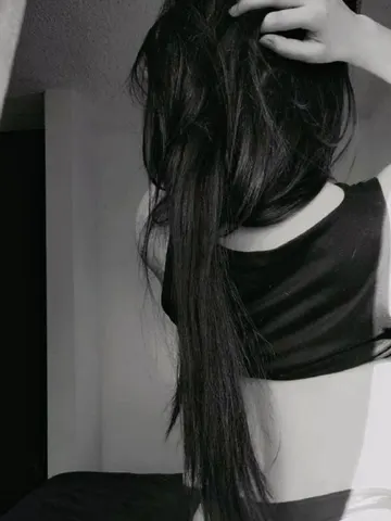 PoppyNextDoor webcam model from United Kingdom