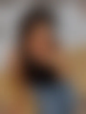 NahomyAdams live cam