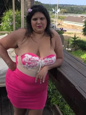 AngelQueen webcam model from tel aviv