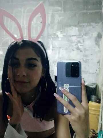 danielalopezz webcam model from IBAGUE