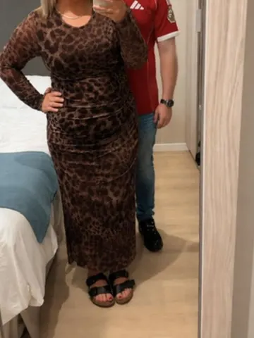 Ella-and-Scott webcam model from United Kingdom