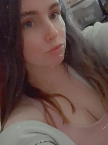 Candy Lace webcam model from United Kingdom