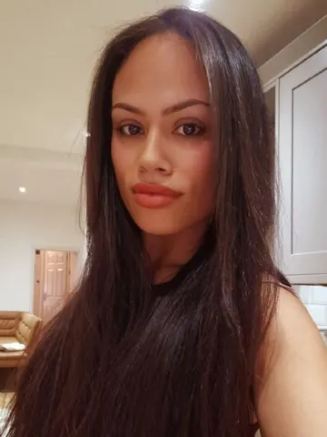 Mixedprincess28 webcam model from United Kingdom