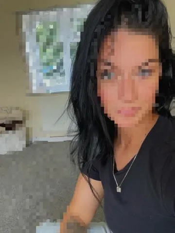 Little-MissMarie webcam model from United Kingdom