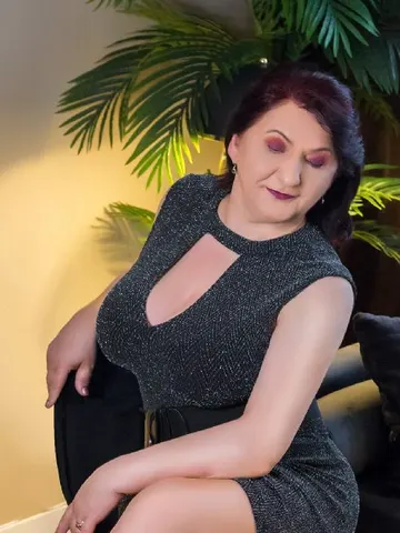 LadyPandoraWilde webcam model from Romania