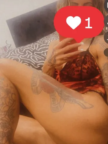 Sexy_Scarlett_S webcam model from United Kingdom