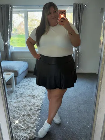 SamiiXOXO webcam model from United Kingdom