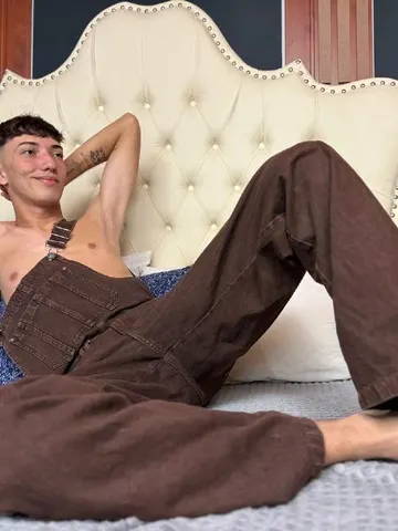 MaikolOirty webcam model from pereira