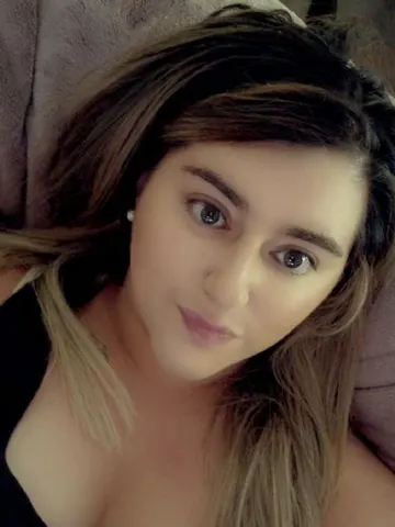 JoleneXXX webcam model from New Zealand