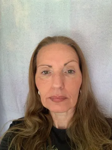 Mature-Lovely_Lola webcam model from United Kingdom